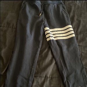 Thom Browne sweat pants SIZE 3 ( fits like a M-L)